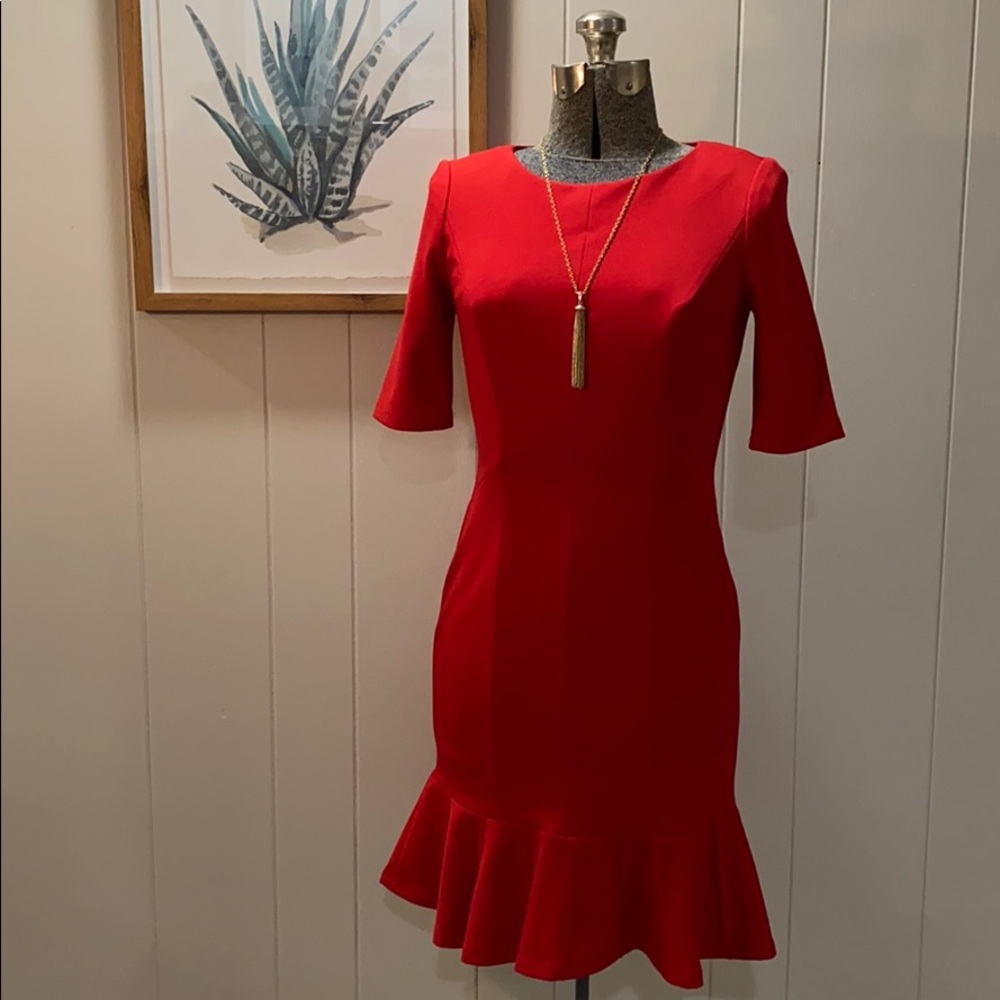 EUC!! Ivanka Trump Sexy Yet Classy Red Dress